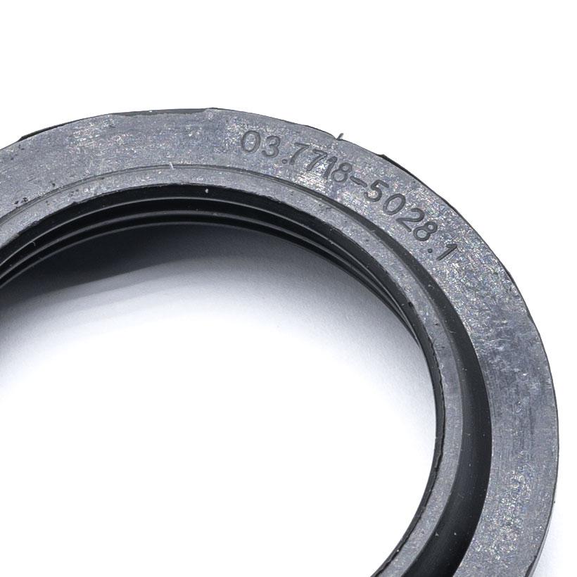 Oil seal 03.7718-5028.1 of the vacuum brake booster 4