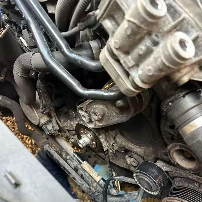 Protector del retén delantero del cigüeñal – BMW N52, N54, N55, S55 4
